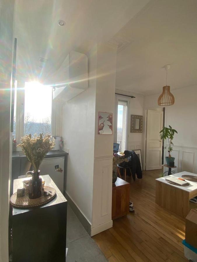 Appartement Ensoleille, Central Et Tout Equipe Avec Vue Tour Eiffel Et Pantheon Parijs Buitenkant foto