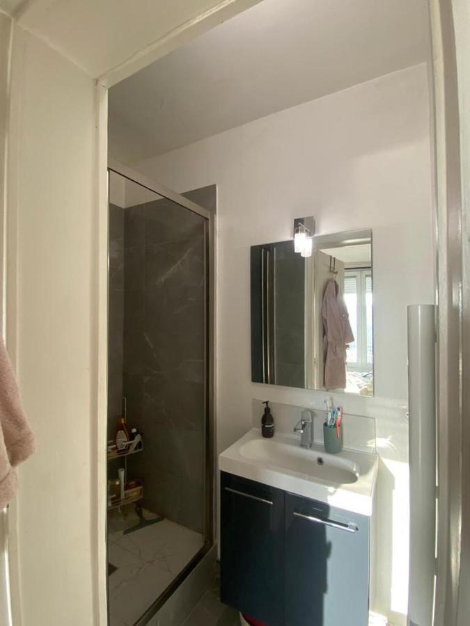 Appartement Ensoleille, Central Et Tout Equipe Avec Vue Tour Eiffel Et Pantheon Parijs Buitenkant foto